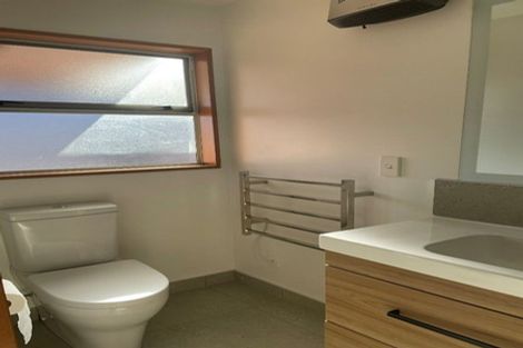 Photo of property in 2/61 Waimairi Road, Upper Riccarton, Christchurch, 8041