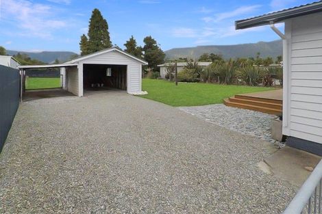 Photo of property in 7 Roberts Street, Whataroa, 7886