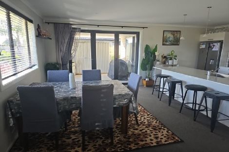 Photo of property in 27c Emerald Shores Drive, Papamoa Beach, Papamoa, 3118