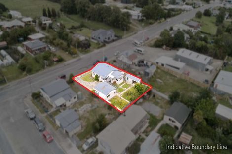 Photo of property in 23 Main Road, Owaka, 9535