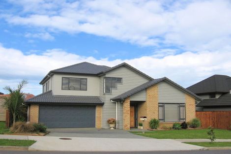 Photo of property in 120 Cyril French Drive, Flat Bush, Auckland, 2016