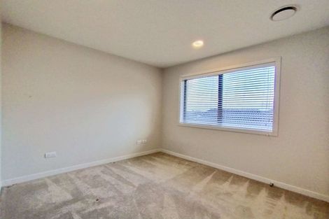 Photo of property in 74 Harrowglen Drive, Northcross, Auckland, 0630