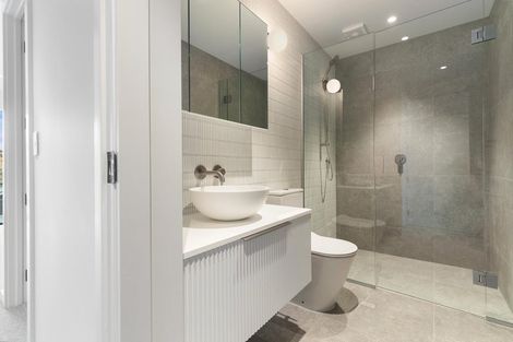 Photo of property in 15a Potters Hill Drive, Queenstown, 9300