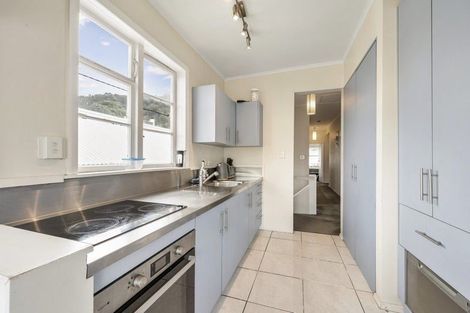 Photo of property in 26 Tinakori Road, Thorndon, Wellington, 6011