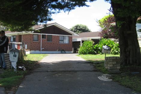 Photo of property in 1/19 Heathberry Close, Papatoetoe, Auckland, 2025
