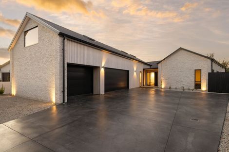 Photo of property in 18 Winslow Court, Huntington, Hamilton, 3210