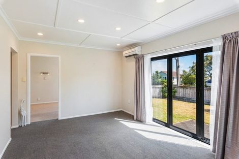 Photo of property in 33 Martin Road, Paraparaumu Beach, Paraparaumu, 5032