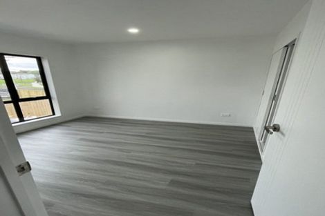 Photo of property in 9e Julian Place, Otara, Auckland, 2023