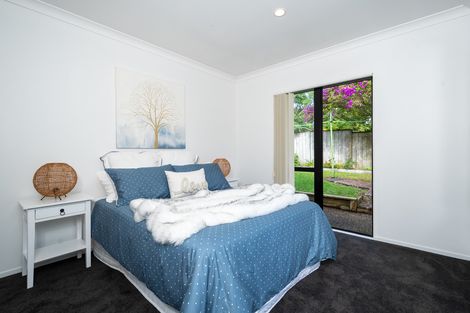 Photo of property in 3 Parani Court, Te Atatu Peninsula, Auckland, 0610