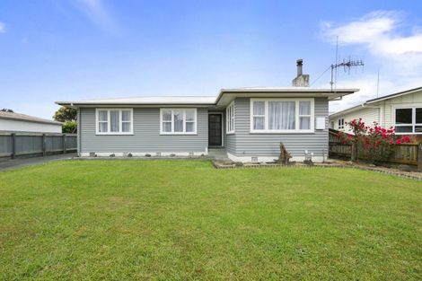 Photo of property in 3 Somerset Crescent, Highbury, Palmerston North, 4412