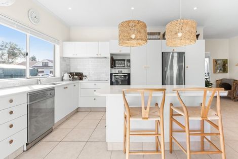 Photo of property in 17c Hetley Crescent, Taradale, Napier, 4112