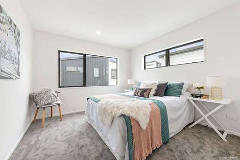Photo of property in 17e Stanniland Street, Sunnyhills, Auckland, 2010