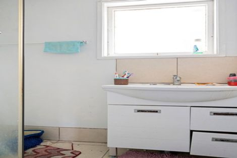 Photo of property in 531 Massey Road, Mangere, Auckland, 2022