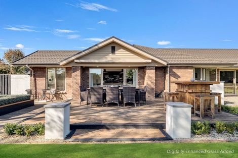 Photo of property in 16 Hemingway Place, Spencerville, Christchurch, 8083