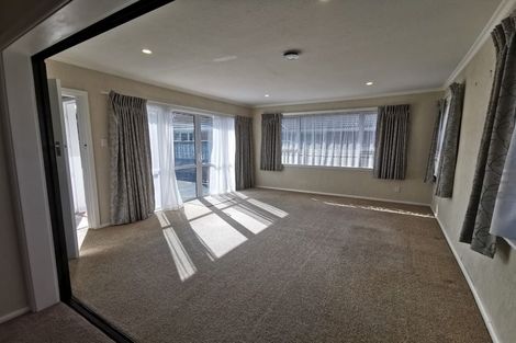 Photo of property in 11 Manor Place, Bryndwr, Christchurch, 8053