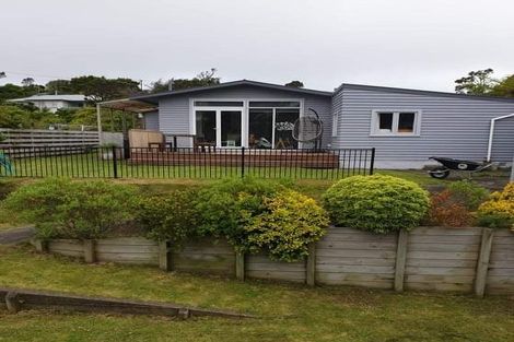 Photo of property in 9 Chapman Street, Johnsonville, Wellington, 6037