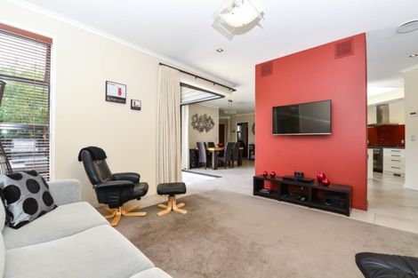 Photo of property in 17 Heathfield Avenue, Huntington, Hamilton, 3210