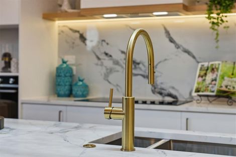 Photo of property in 47 Derbyshire Lane, Karaka, Papakura, 2580