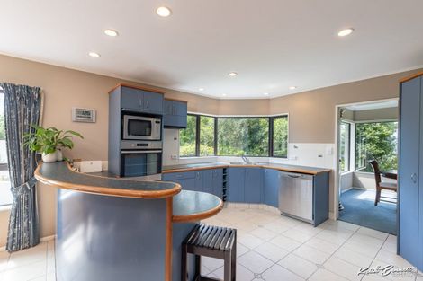 Photo of property in 18 Crestview Grove, Belmont, Lower Hutt, 5010