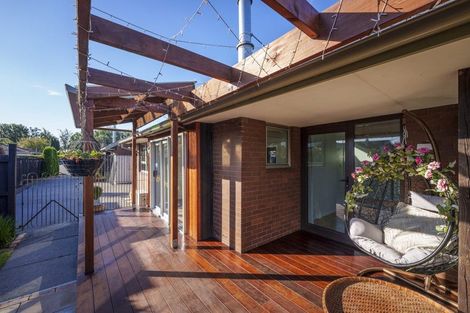 Photo of property in 2/49 Sarabande Avenue, Redwood, Christchurch, 8051