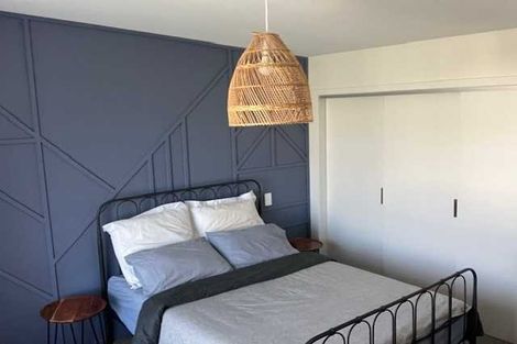Photo of property in 16 Beveridge Road, One Tree Point, 0118