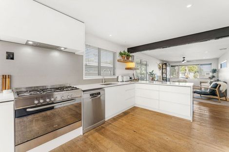 Photo of property in 13a Tui Street, Mount Maunganui, 3116
