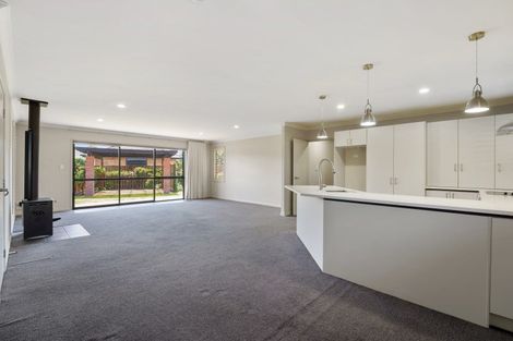 Photo of property in 5 De Castro Drive, Blenheim, 7201