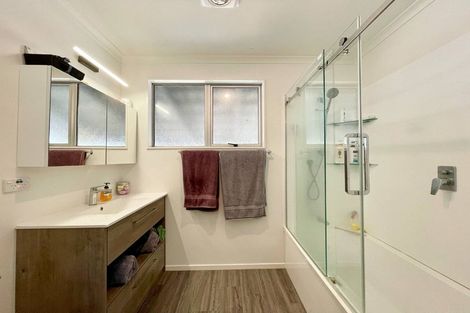 Photo of property in 10 Wicklow Place, Bell Block, New Plymouth, 4312