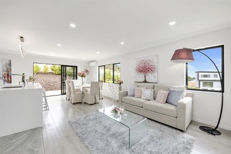 Photo of property in 19 Elevation Street, Flat Bush, Auckland, 2019