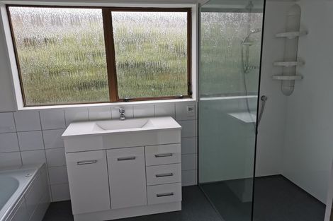 Photo of property in 38 Kapanui Road, Waikanae, 5036