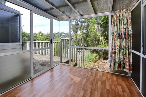 Photo of property in 40 Glamorgan Drive, Torbay, Auckland, 0630