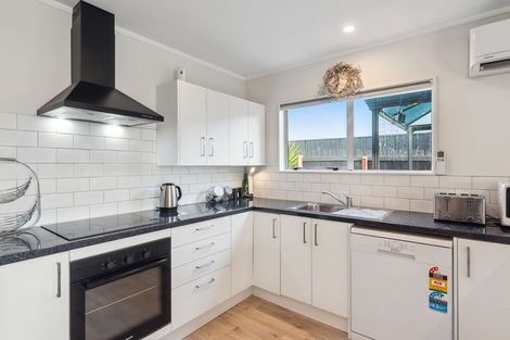 Photo of property in 22a Kapiti Road, Paraparaumu, 5032