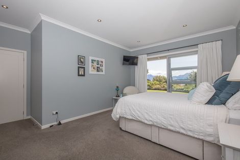 Photo of property in 2 Elderberry Crescent, Wanaka, 9305
