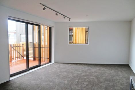 Photo of property in The Firemans Apartments, 215/321 Jackson Street, Petone, Lower Hutt, 5012