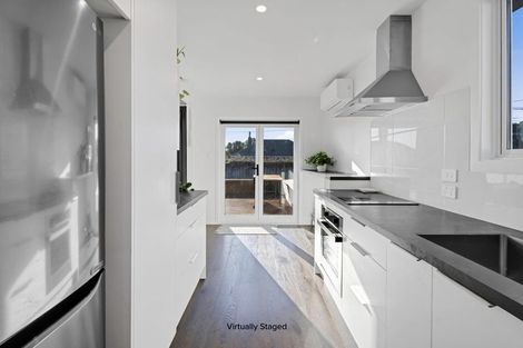 Photo of property in 12 Karaka Street, Merrilands, New Plymouth, 4312