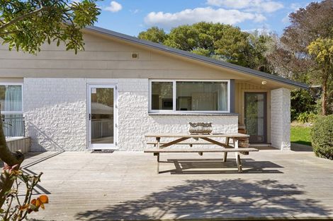 Photo of property in 1 Takahe Drive, Cashmere, Christchurch, 8022