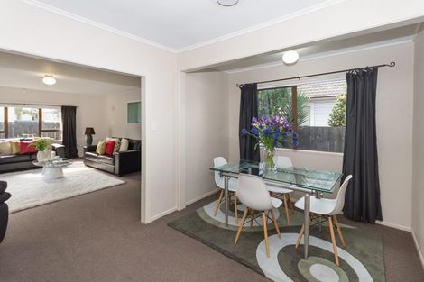 Photo of property in 62 Settlement Road, Papakura, 2110
