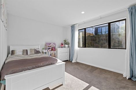 Photo of property in 8 Tawatawa Street, Long Bay, Auckland, 0630