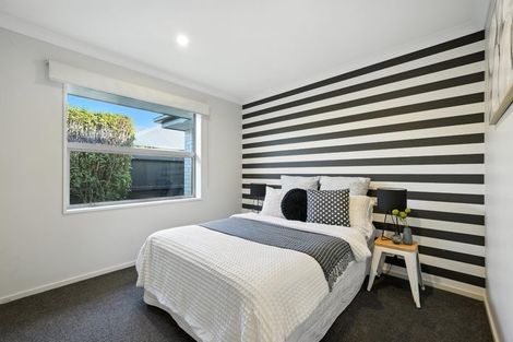 Photo of property in 18 Churchill Drive, Rangiora, 7400
