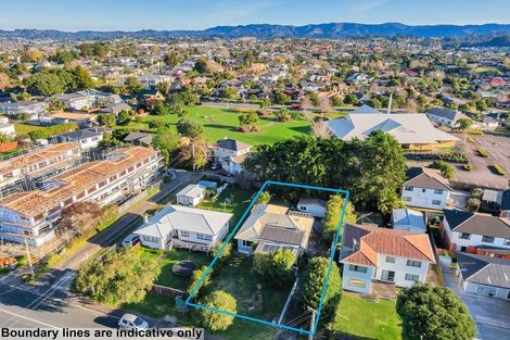 Photo of property in 14 Geordie Street, Henderson, Auckland, 0612