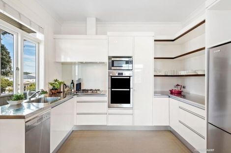 Photo of property in 30a Wright Street, Mount Cook, Wellington, 6021