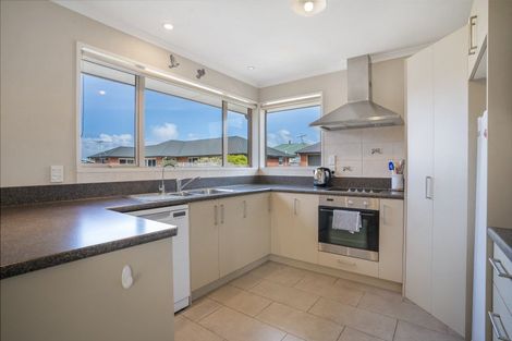 Photo of property in 98 Park Street, Winton, 9720