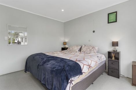 Photo of property in 41 Loughanure Place, Massey, Auckland, 0614