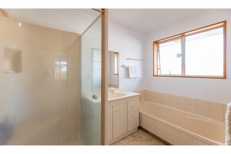 Photo of property in 30 Seymour Street, Hornby, Christchurch, 8042