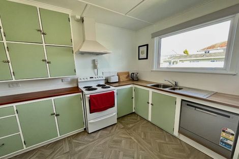 Photo of property in 59 Hewer Crescent, Naenae, Lower Hutt, 5011