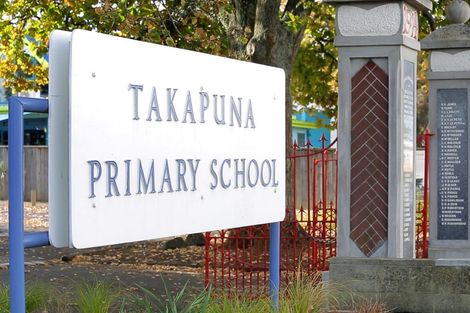 Photo of property in 17 Napier Avenue, Takapuna, Auckland, 0622