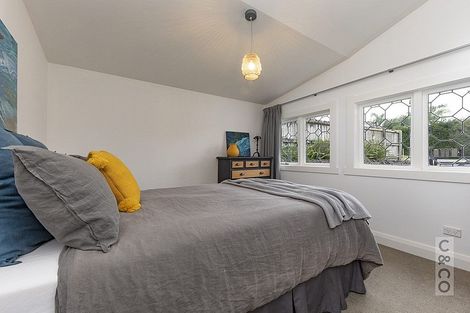 Photo of property in 30-32 Great North Road, Riverhead, 0820