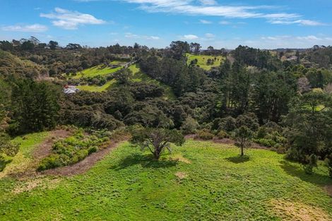 Photo of property in 62 Paremoremo Road, Lucas Heights, Auckland, 0632