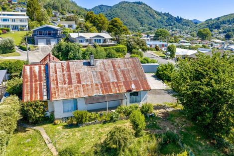 Photo of property in 4 Russell Street, Picton, 7220
