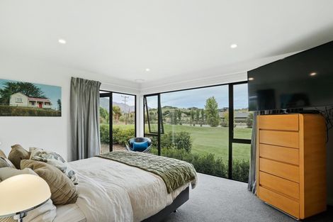 Photo of property in 4 Hidden Hills Drive, Wanaka, 9305